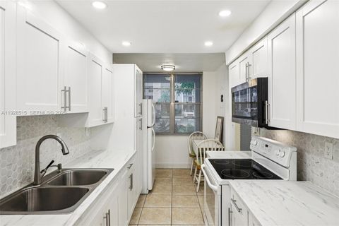 2900 NW 48th Ter 115 Lauderdale Lakes FL 33313