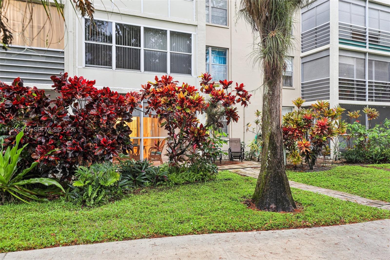 CYPRESS CHASE CONDO NO 1 - Residential