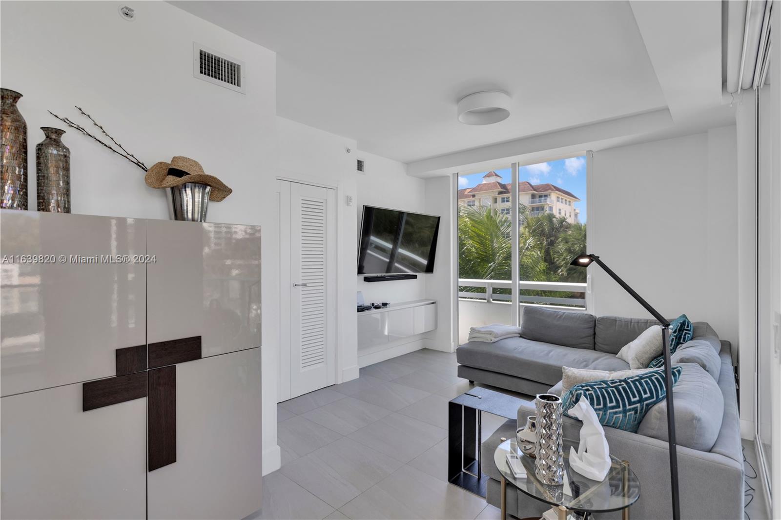 LE JARDIN HOUSE CONDO - Residential
