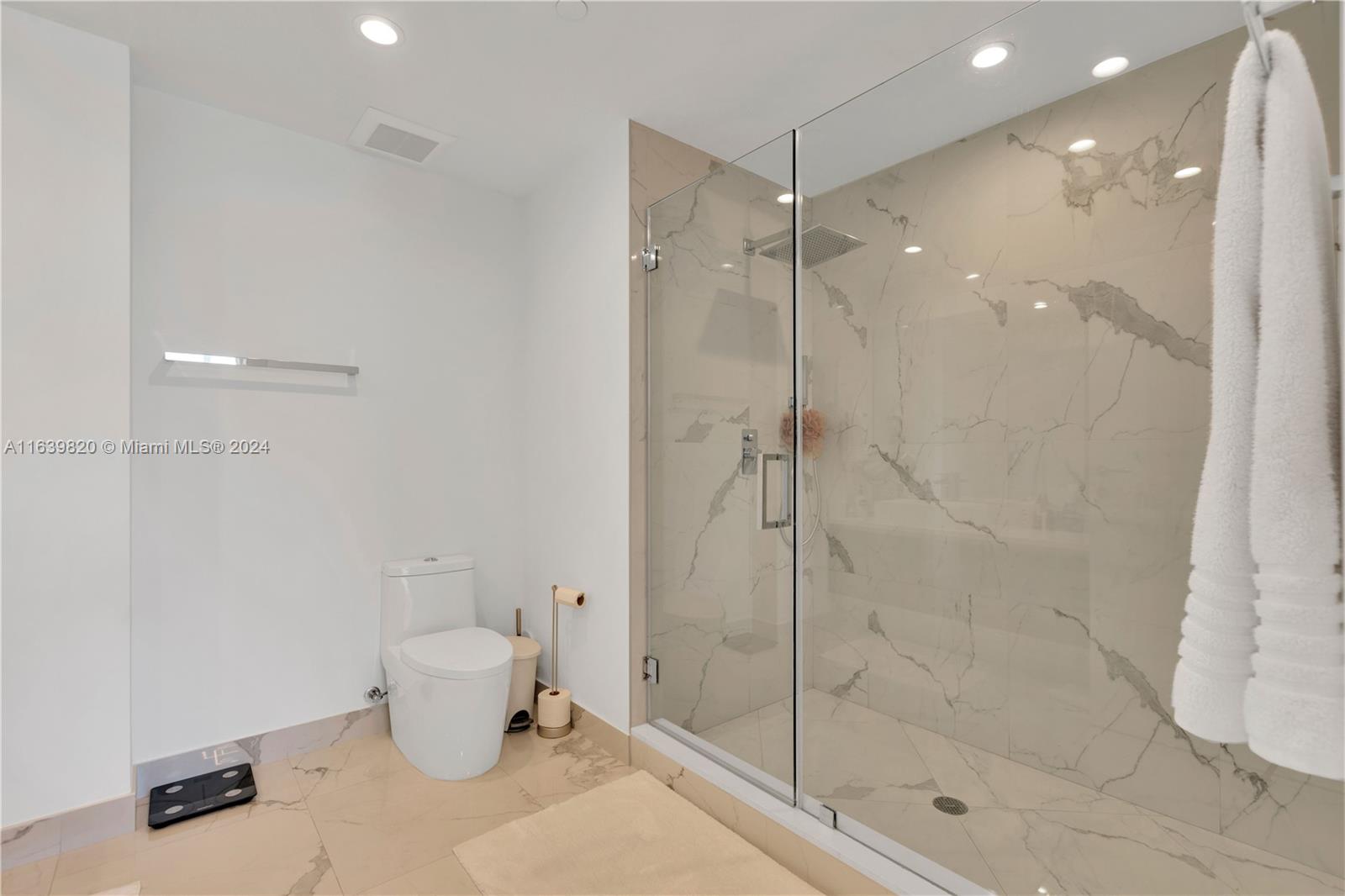 LE JARDIN HOUSE CONDO - Residential