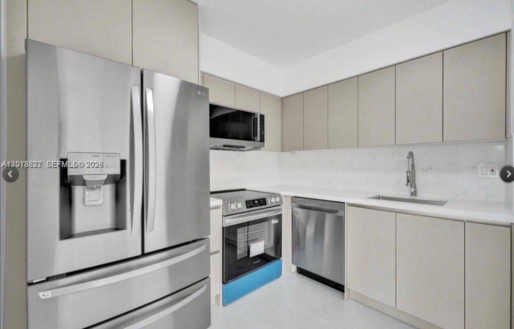 Photo of 4701 N Andrews Ave #0, Oakland Park, FL 33309 (MLS # A12013827)