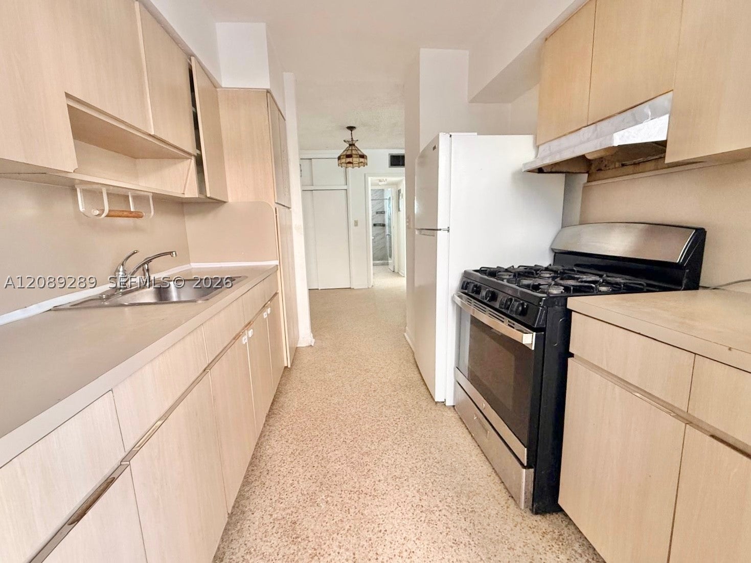 609 Lenox Ave 1