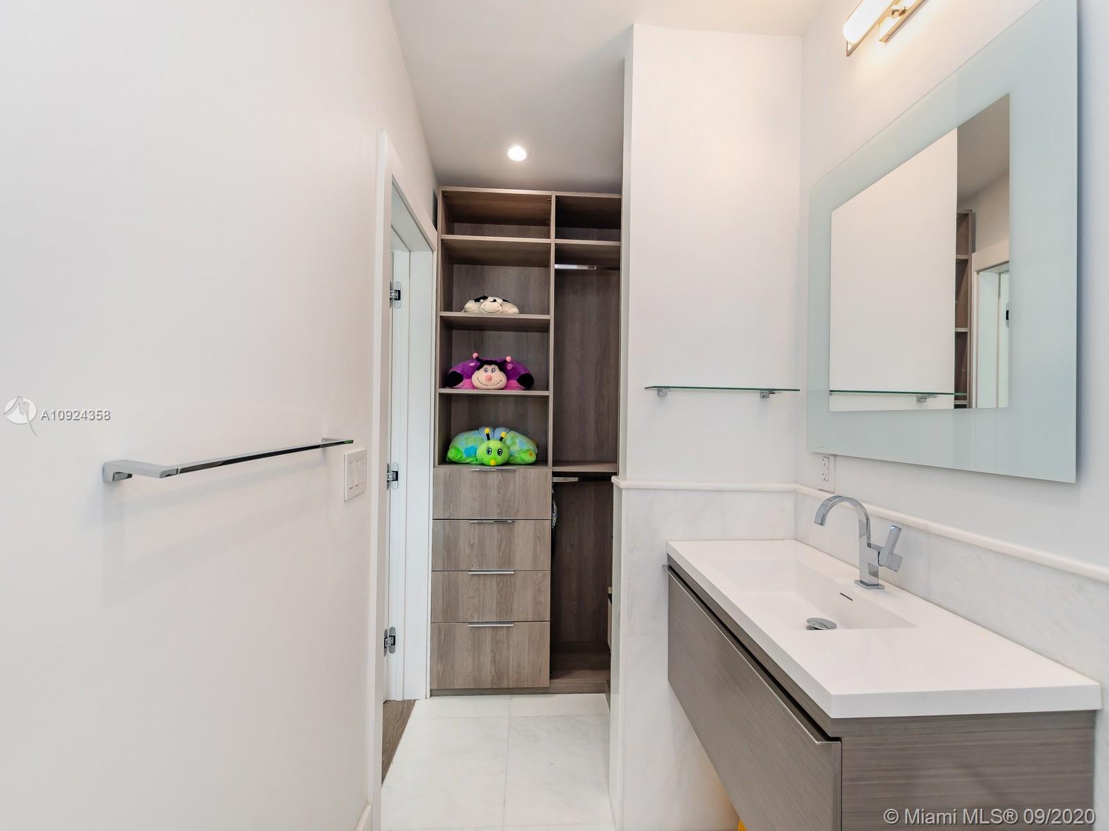 PALM ISLAND - Residential