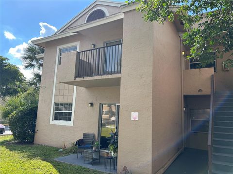 Photo of 1791 NW 96th Ter #4K, Pembroke Pines, FL 33024 (MLS # A11946483)