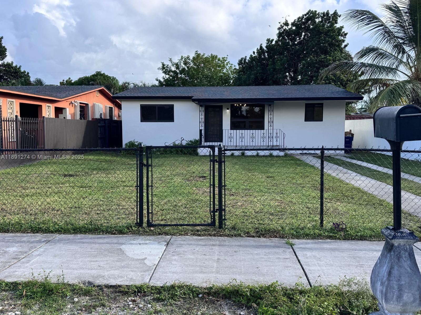 THE TROPICS AMD - Residential