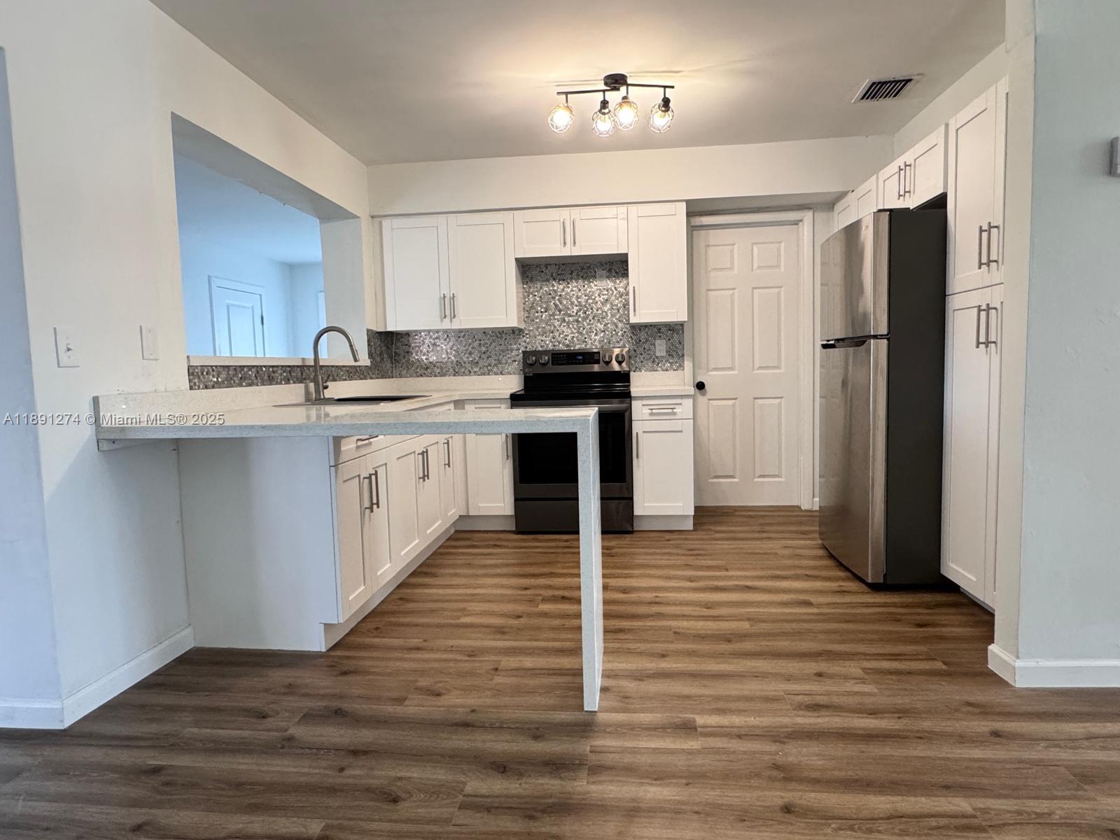 THE TROPICS AMD - Residential