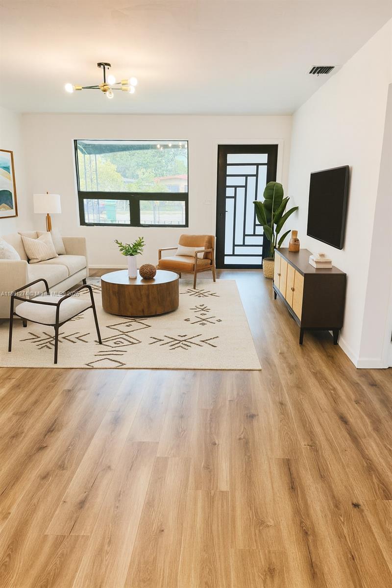 THE TROPICS AMD - Residential