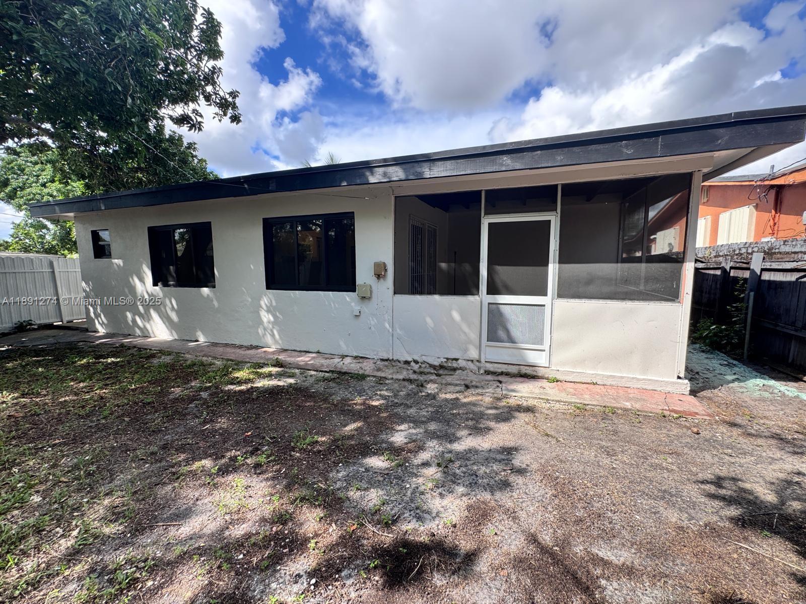 THE TROPICS AMD - Residential