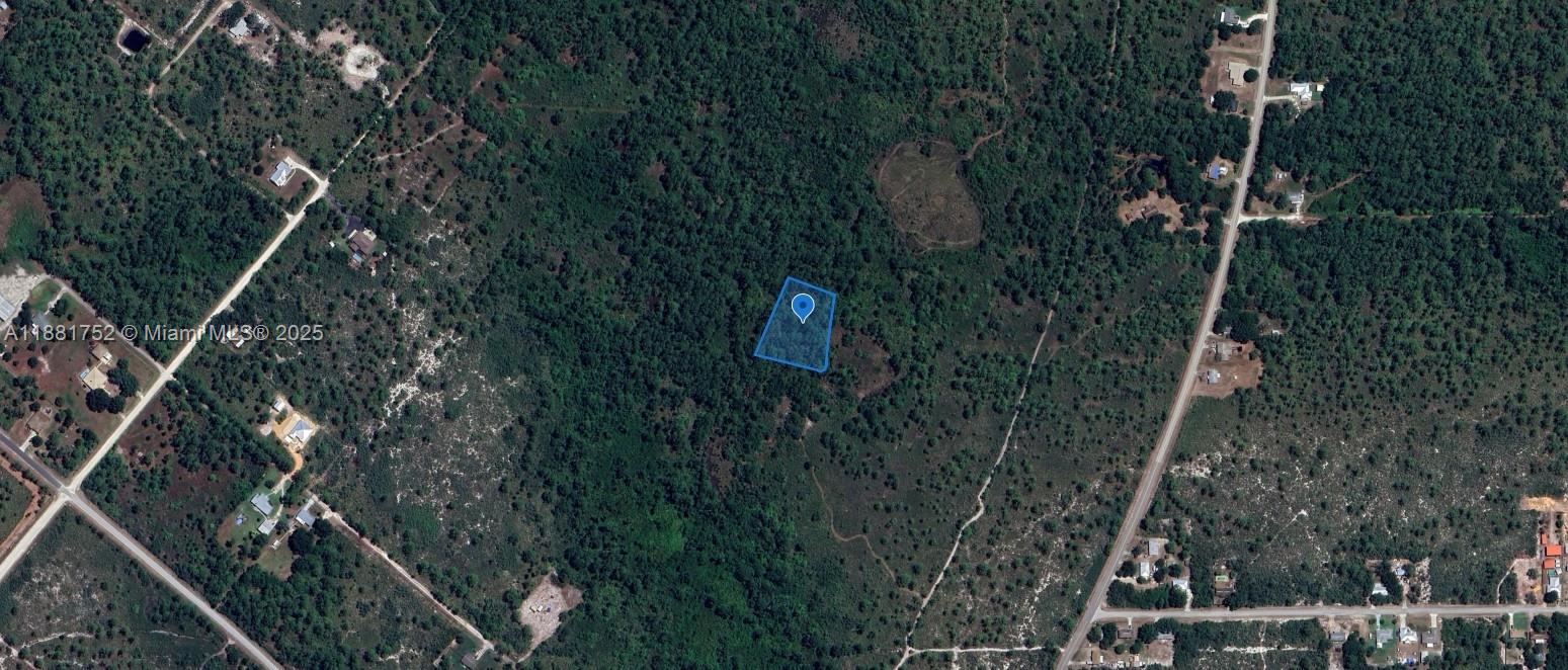 HIGHLANDS PARK - Land