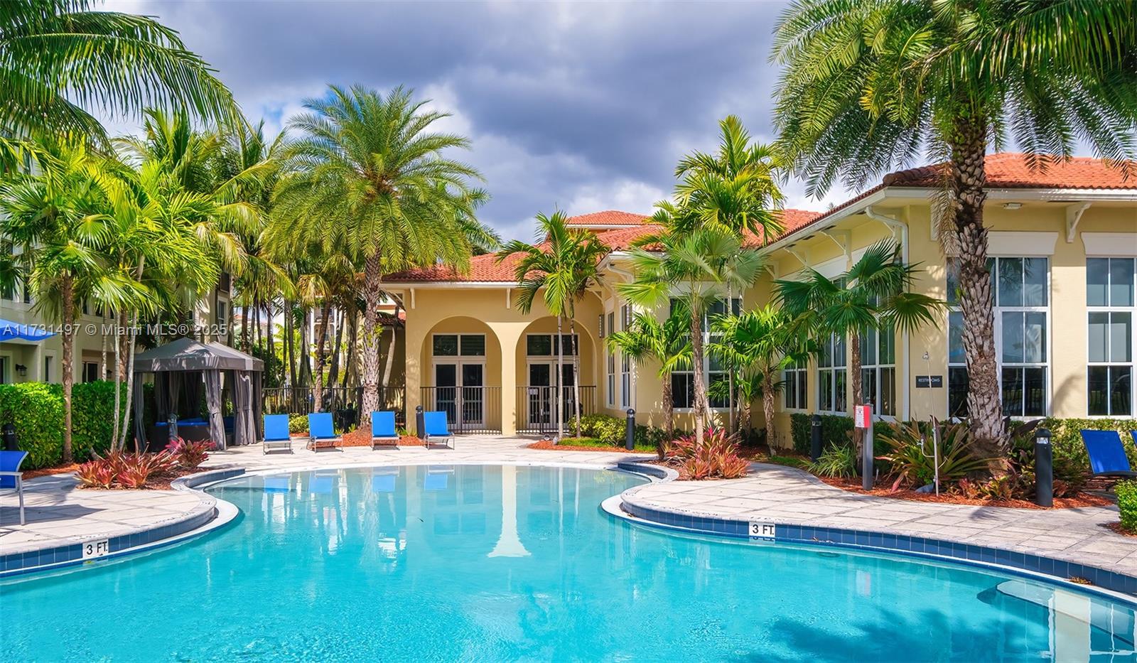 10170 Sw 7th St 40-201, Pembroke Pines, Miami-Dade County, Florida - 2 Bedrooms  
2 Bathrooms - 