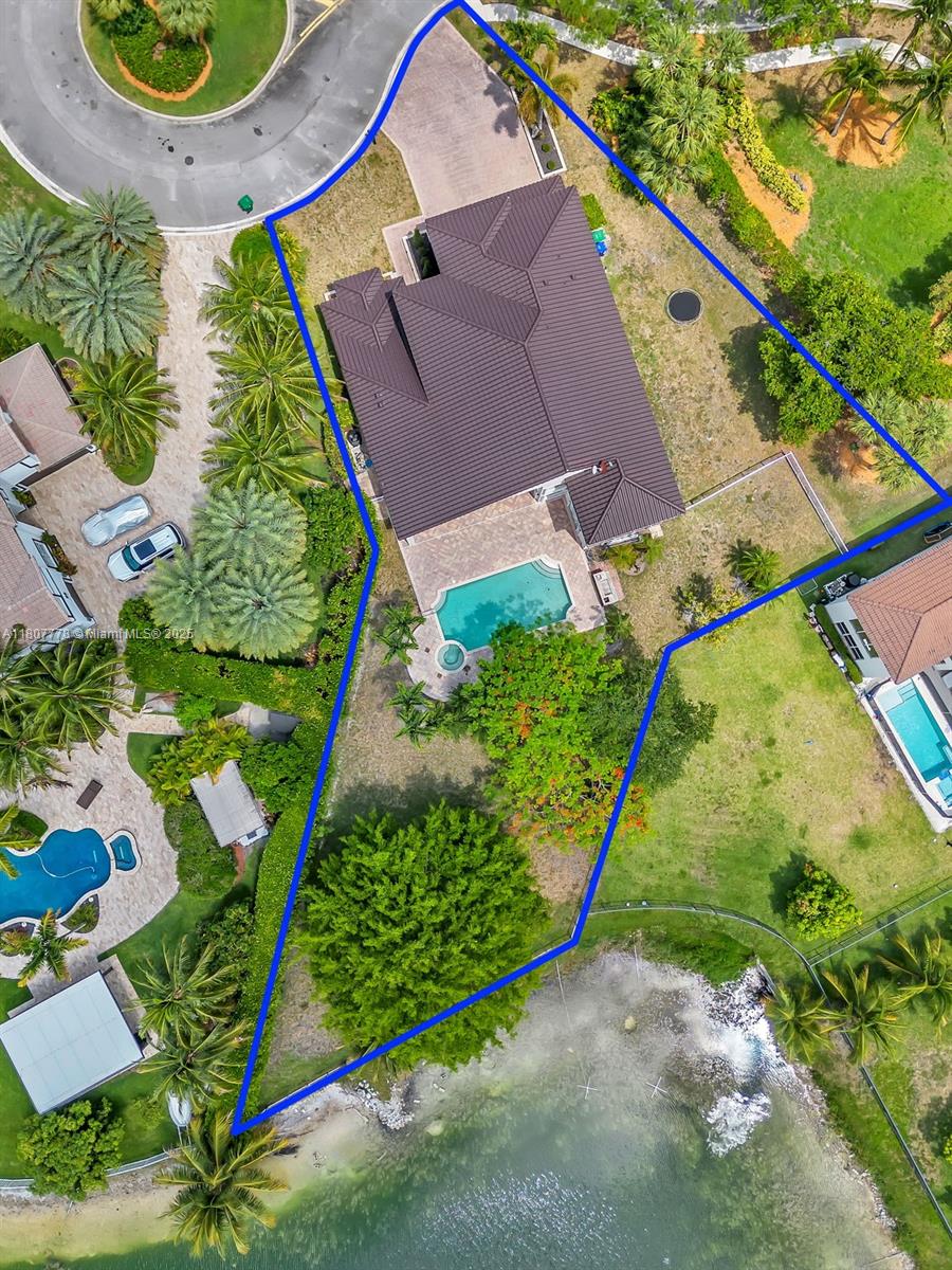 SUNSET LAKES PLAT THREE - Residential