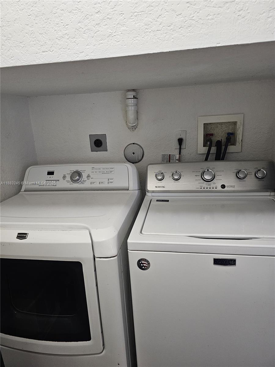 WASHINGTON COURT VILLAS - Residential Lease
