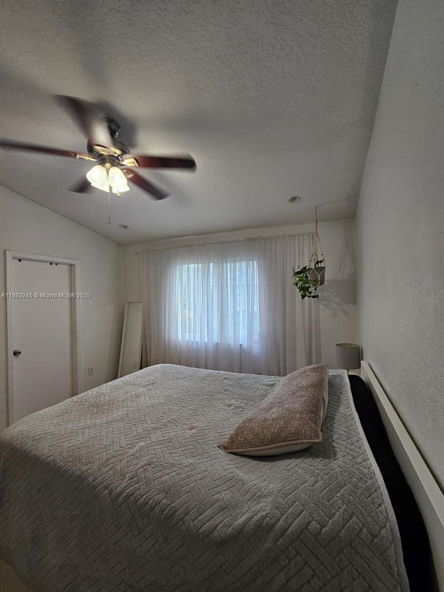 WASHINGTON COURT VILLAS - Residential Lease