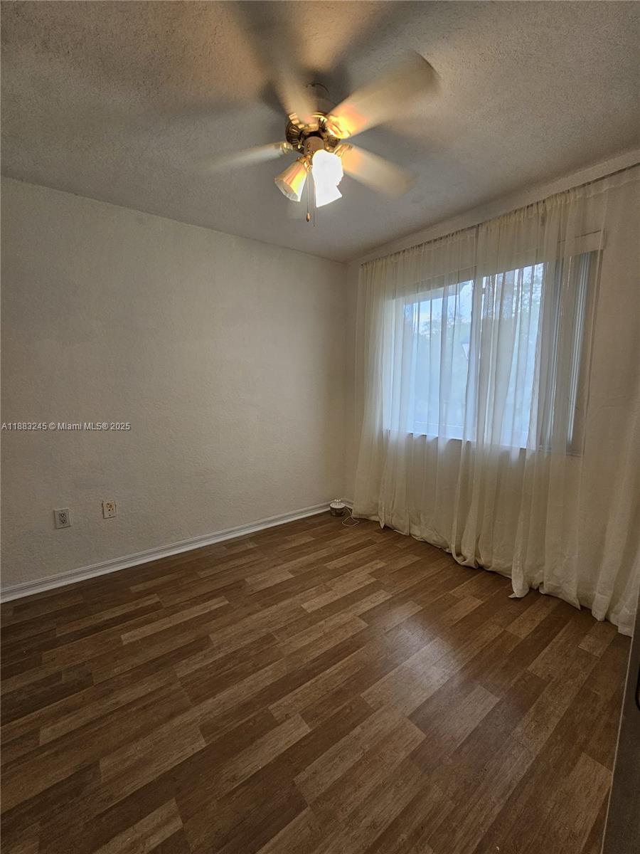 WASHINGTON COURT VILLAS - Residential Lease