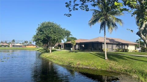Photo of 5437 Mendoza St, West Palm Beach, FL 33415 (MLS # A12071107)