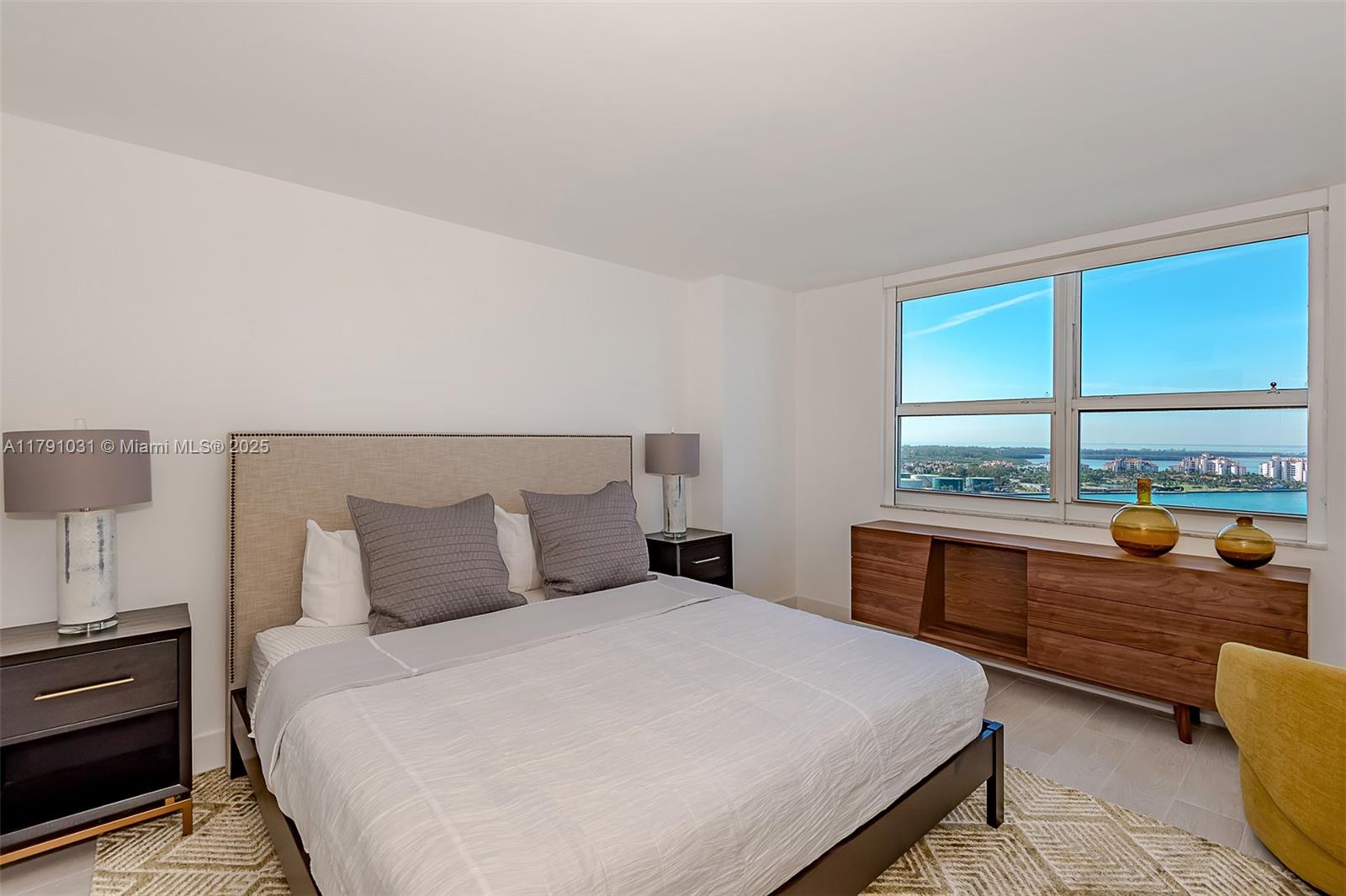 YACHT CLUB AT PORTOFINO C - Residential Lease