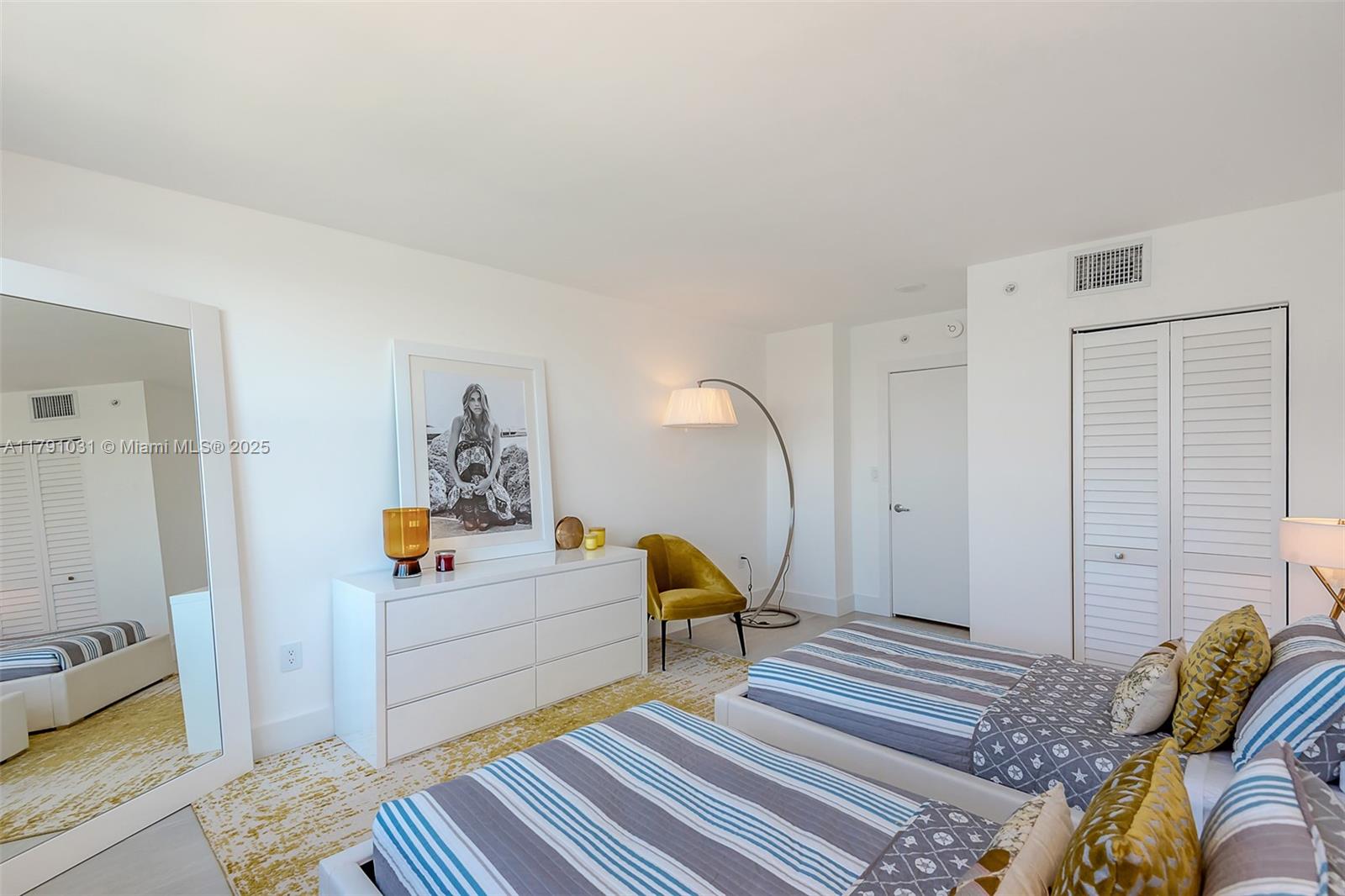 YACHT CLUB AT PORTOFINO C - Residential Lease