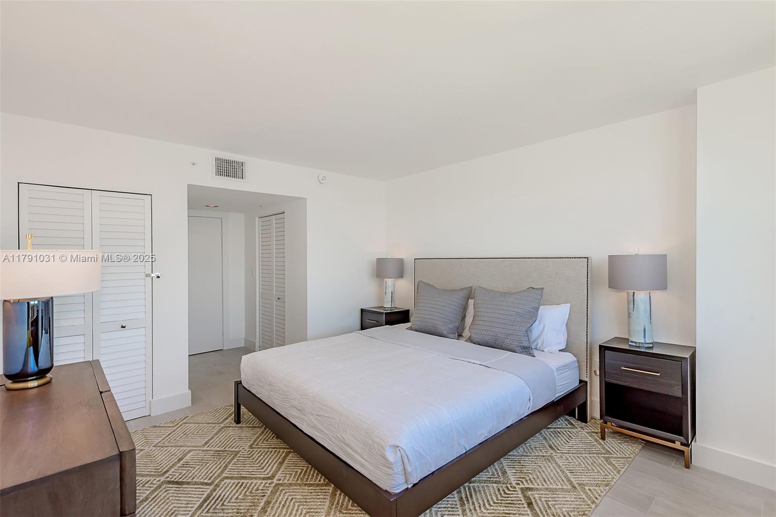 YACHT CLUB AT PORTOFINO C - Residential Lease