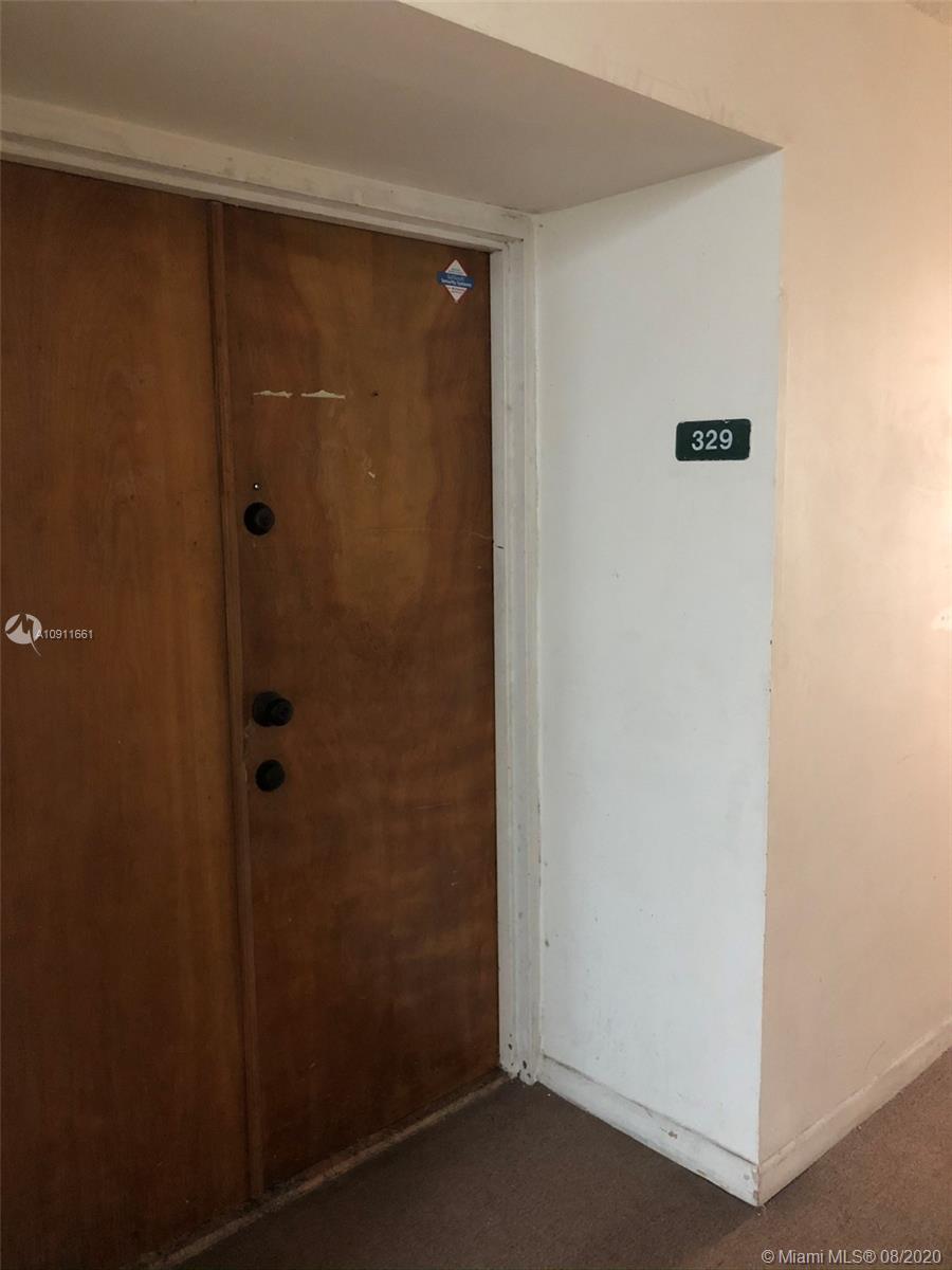 INTERNATIONAL PARK CONDO - Residential
