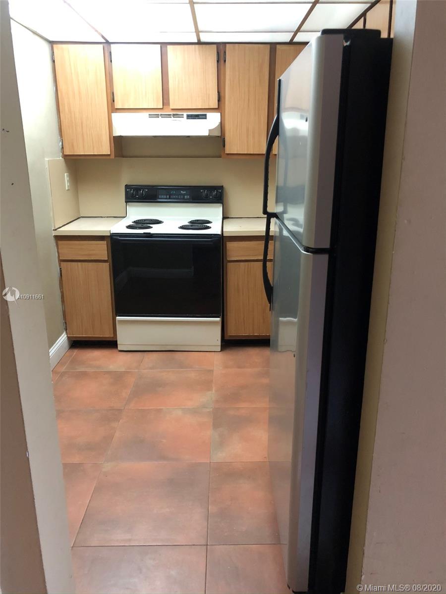 INTERNATIONAL PARK CONDO - Residential