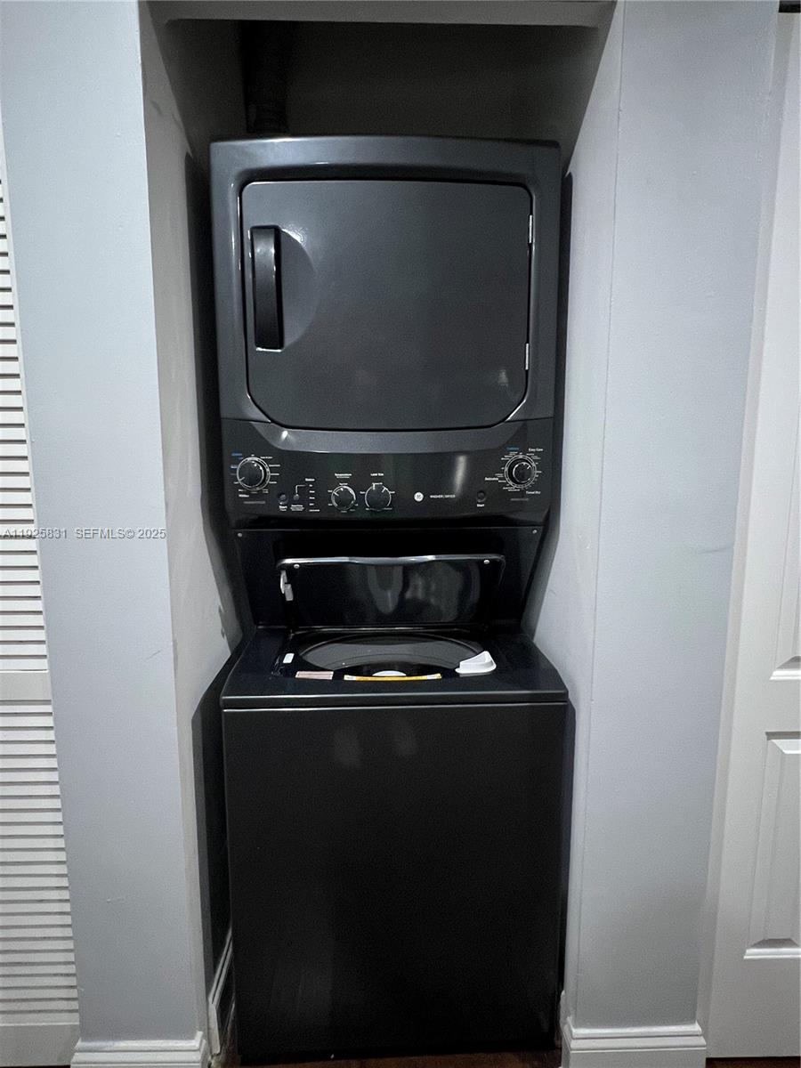 GRAND OASIS CONDO - Residential Lease