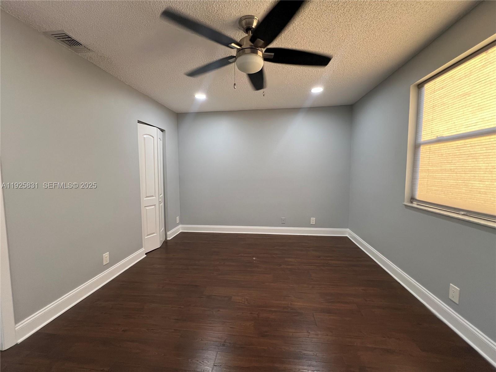 5621 Riverside Dr 203A1