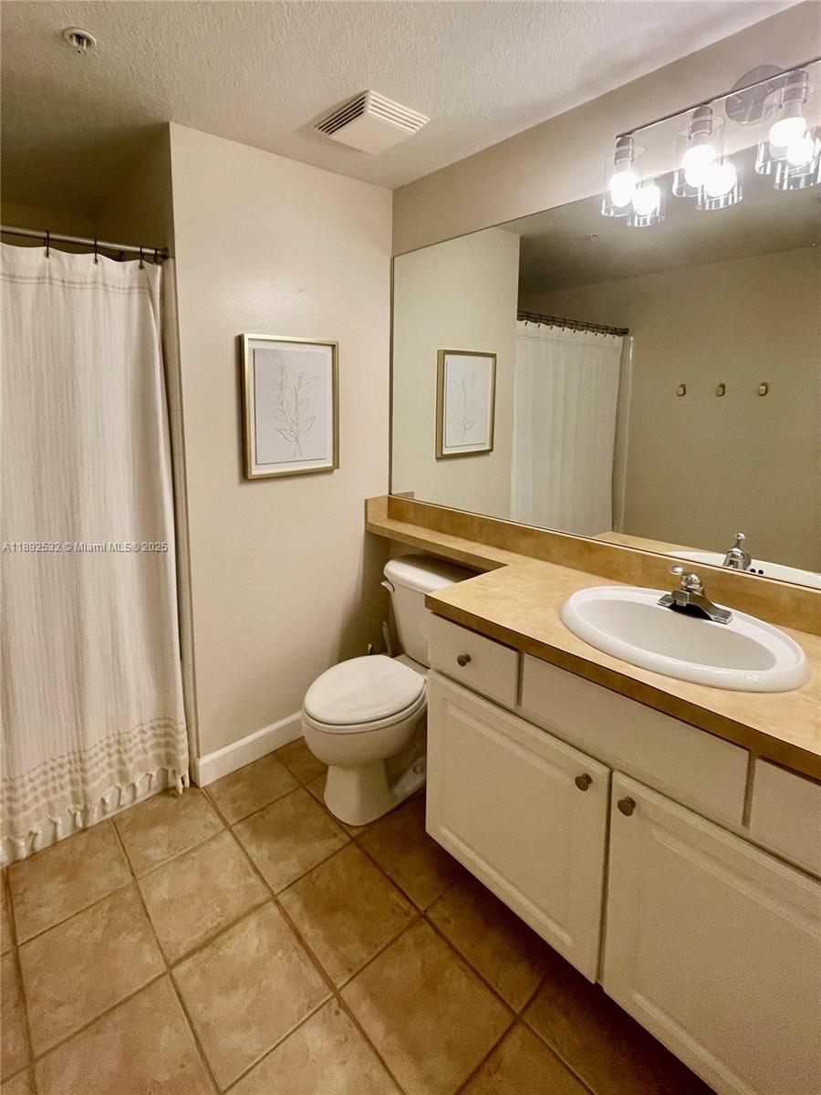 FIORE AT THE GARDENS COND - Residential Lease