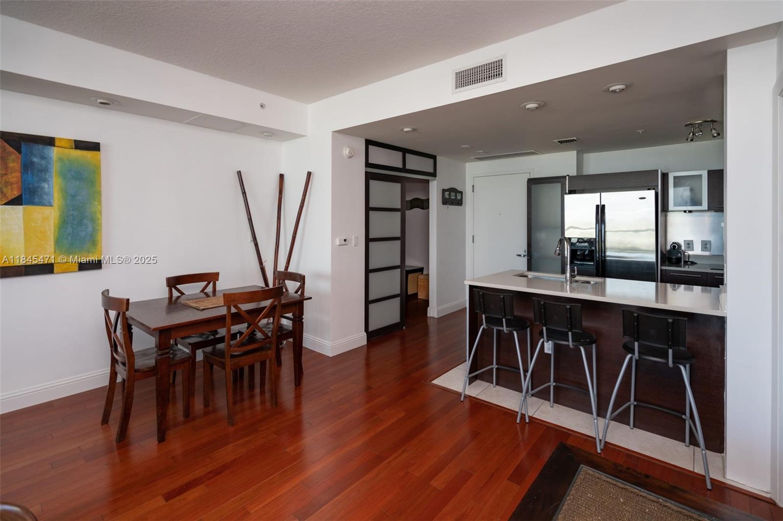 1900 N Bayshore Dr 2116