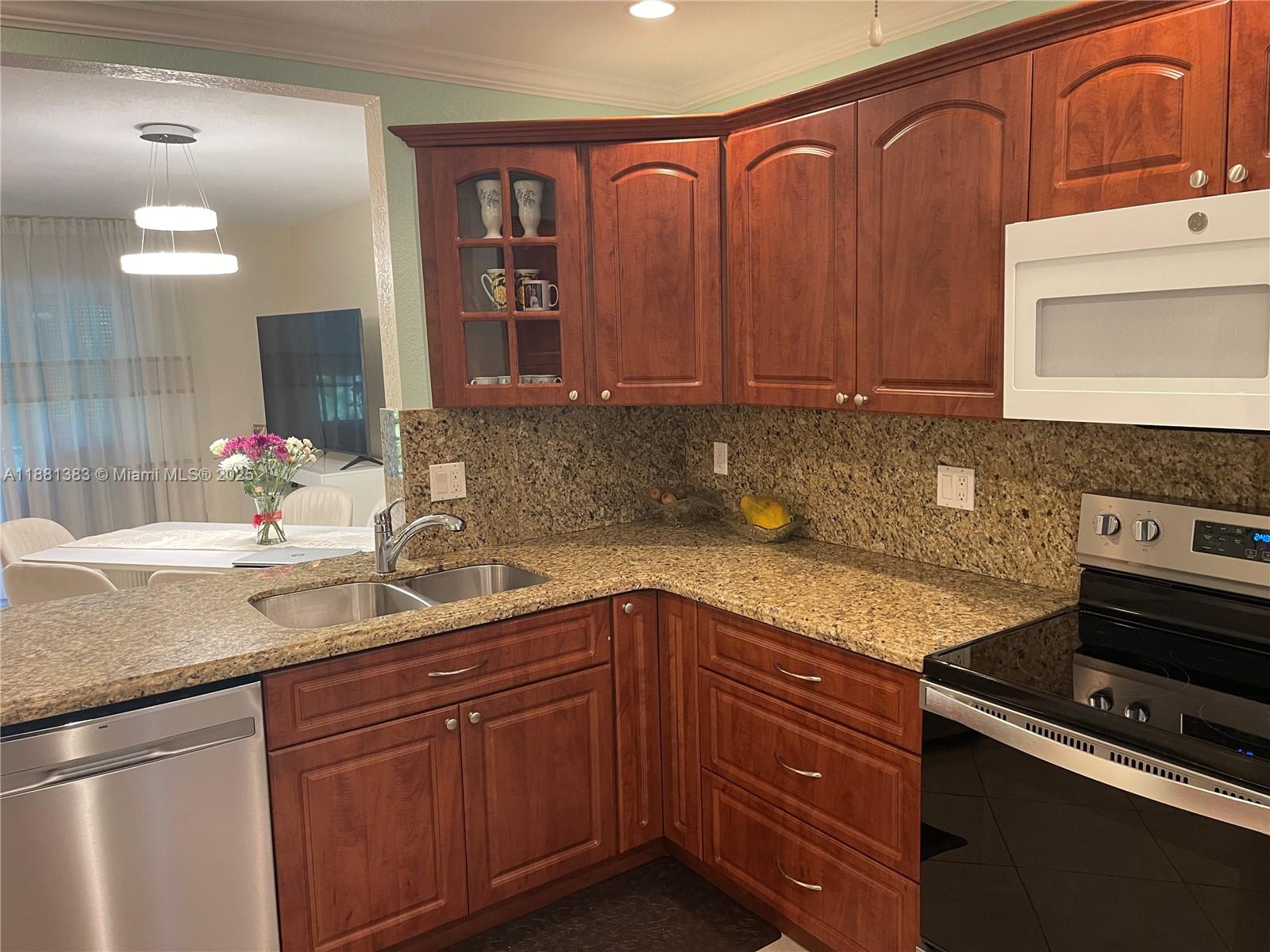 FAIRWAY SOUTH CO-OP - Residential