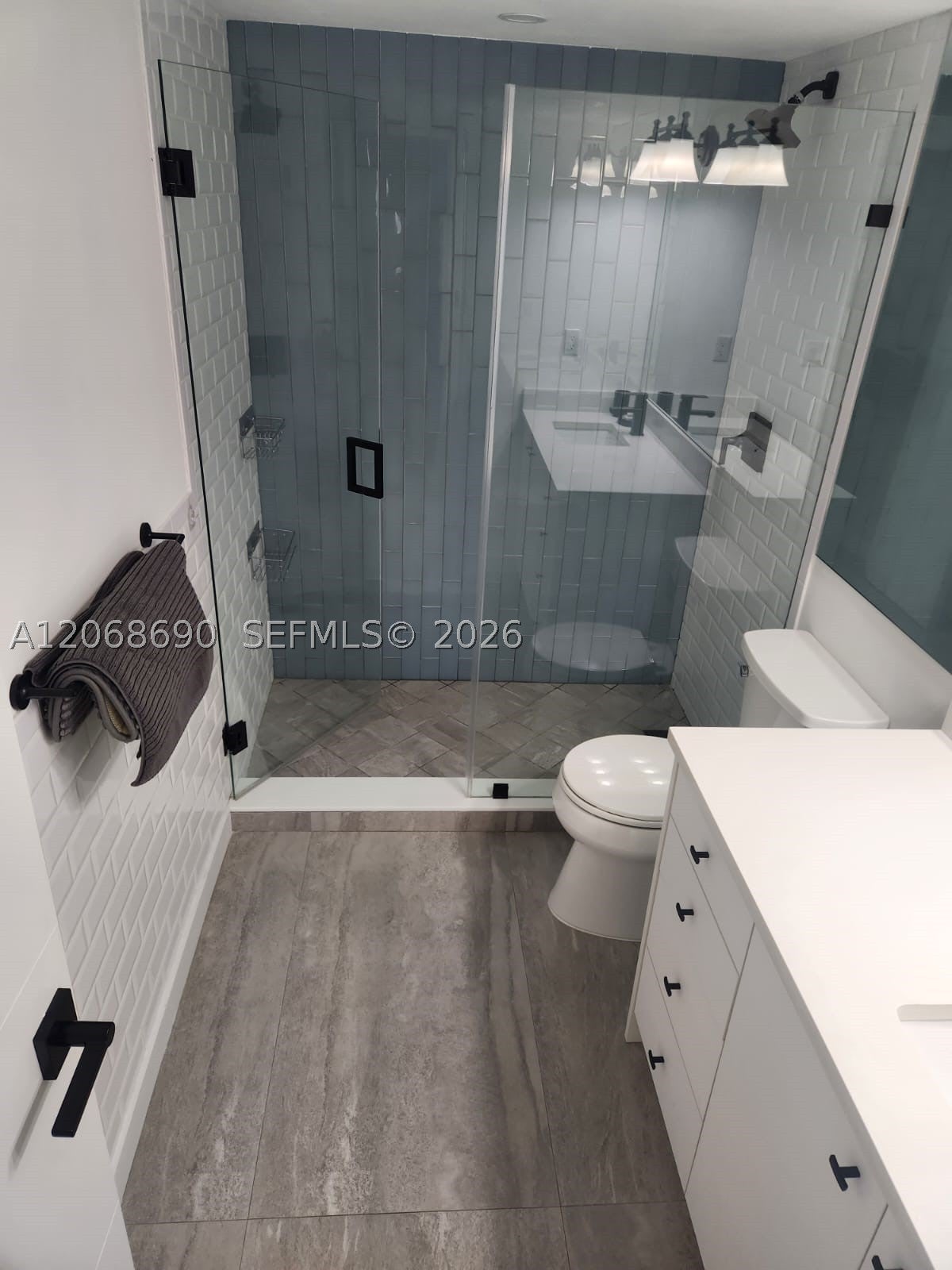 100 Golden Isles Dr 409