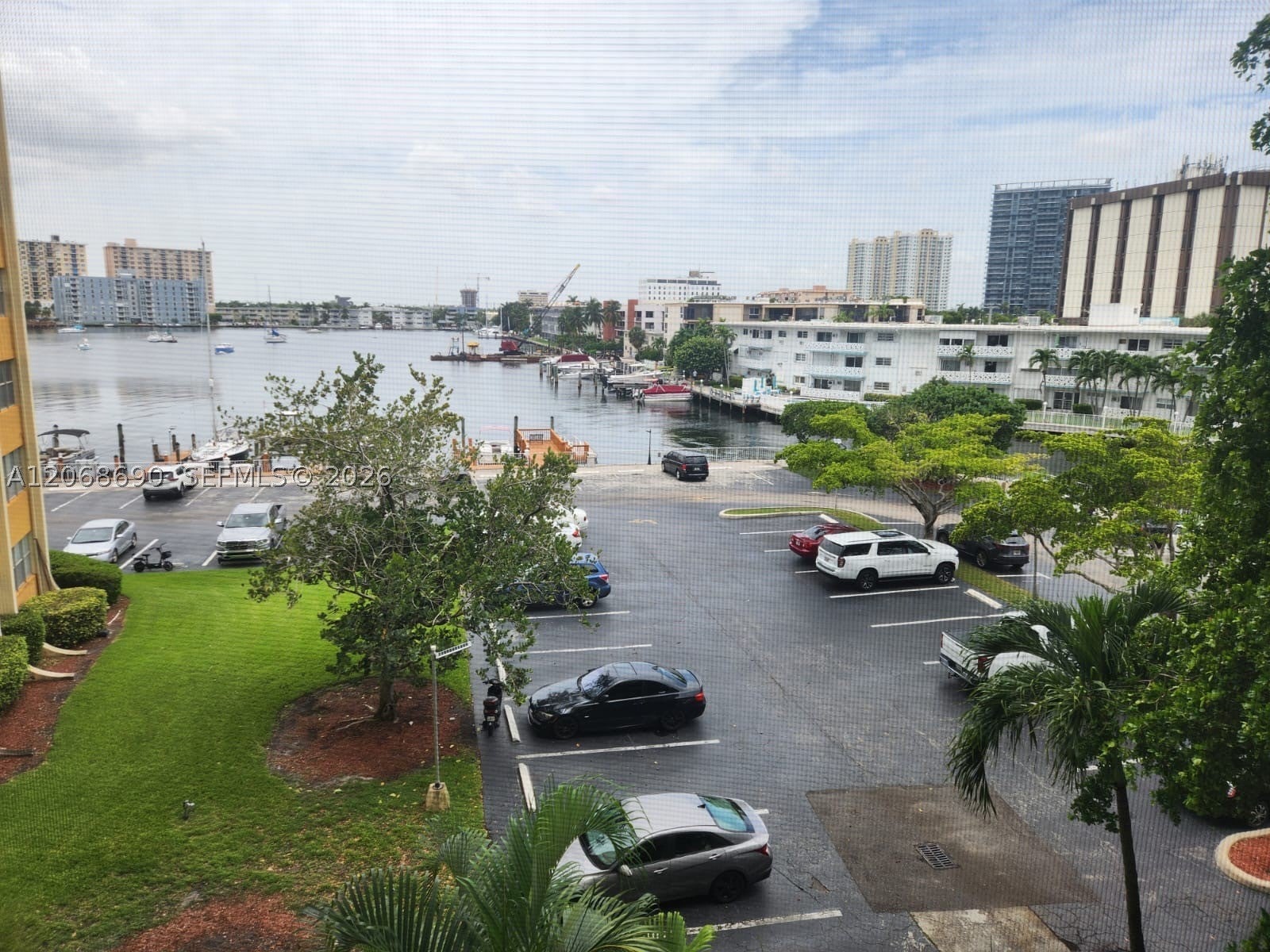100 Golden Isles Dr 409