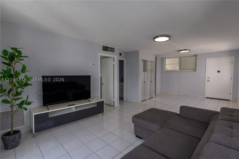Property photo of 1750 James Ave 7l, Miami Beach, FL 33139
