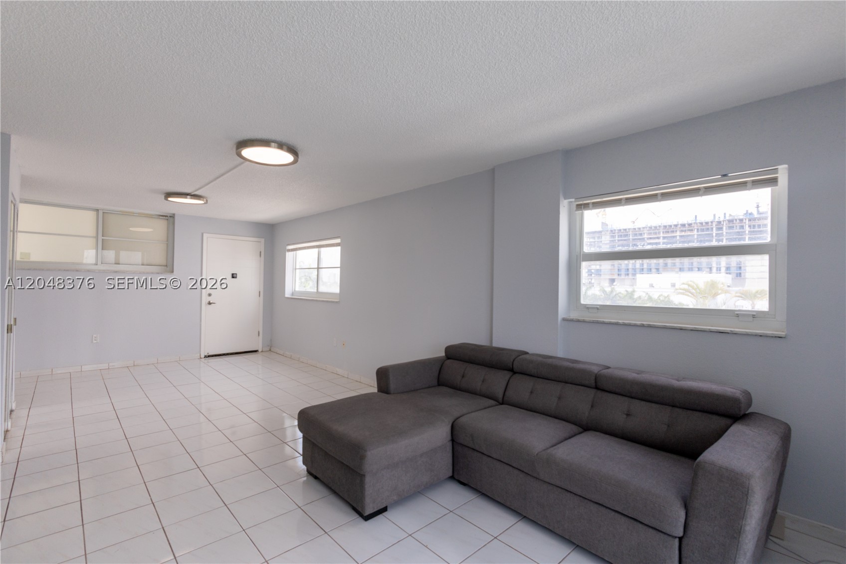 1750 James Ave 7L