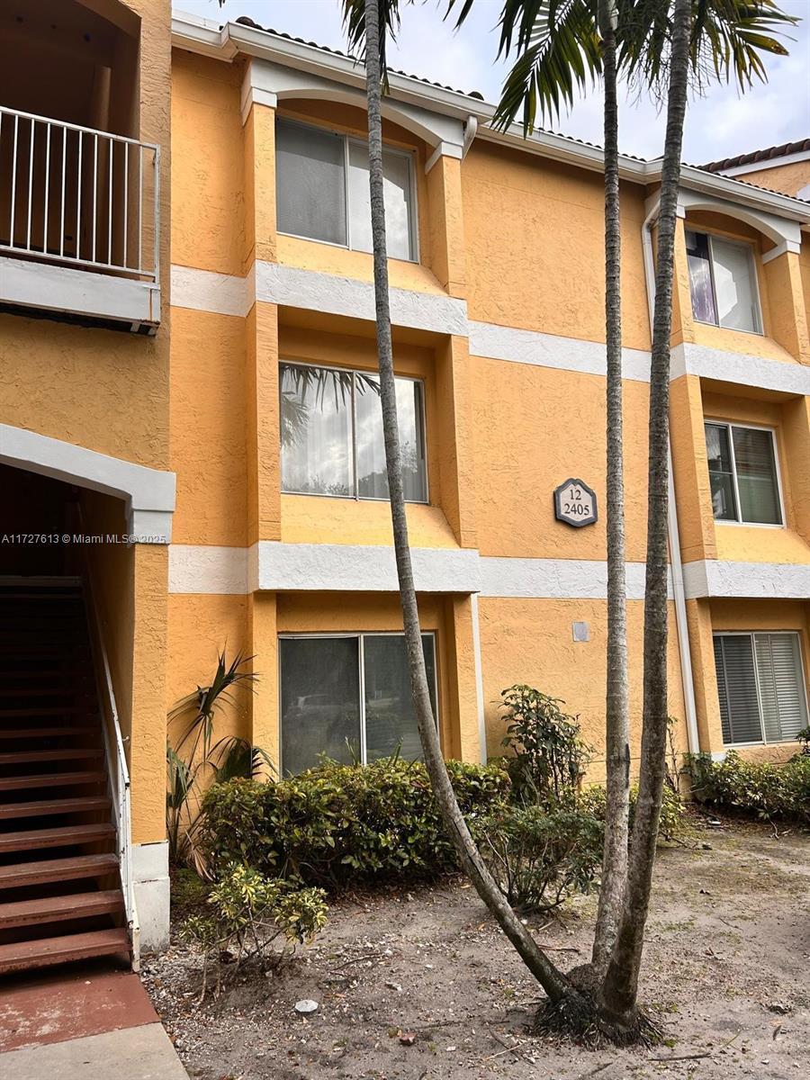 Rental Property at 2405 Nw 33rd St 1202, Oakland Park, Miami-Dade County, Florida - Bedrooms: 1 
Bathrooms: 1  - $1,750 MO.