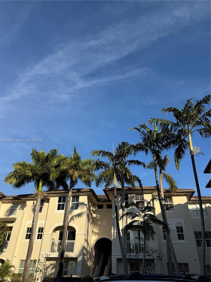 Rental Property at 11401 Nw 89th St 107, Doral, Miami-Dade County, Florida - Bedrooms: 3 
Bathrooms: 2  - $2,800 MO.