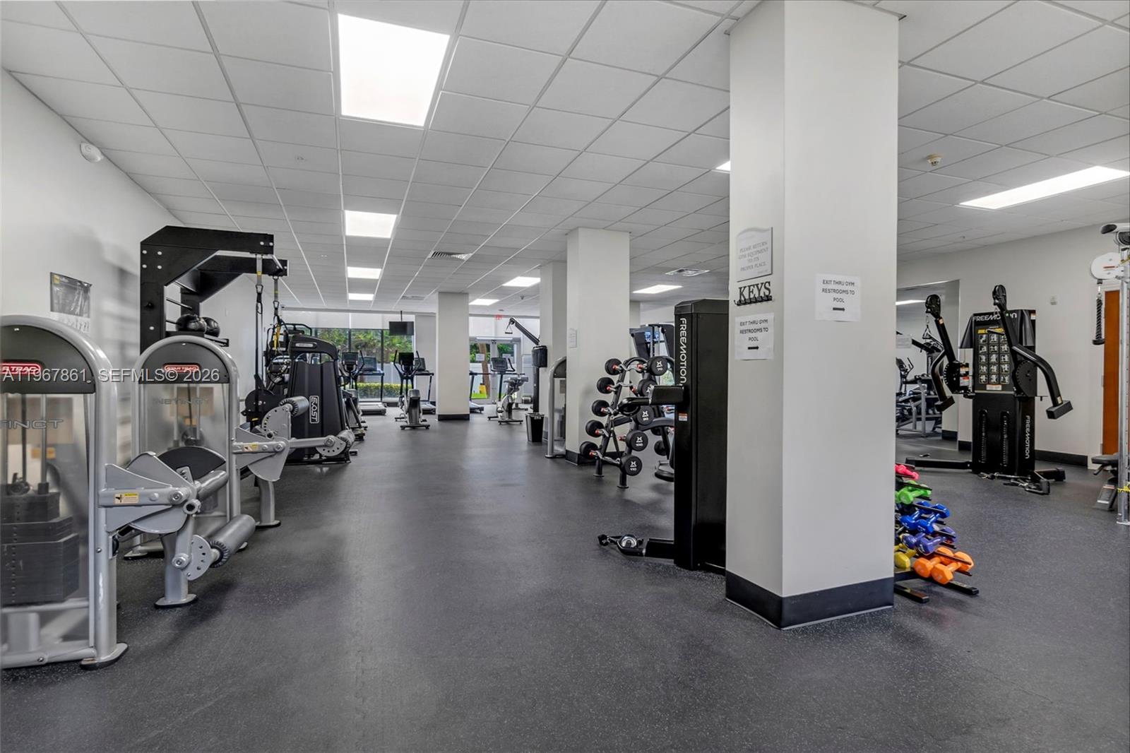 RESIDENCES ON HOLLYWOOD B - Residential