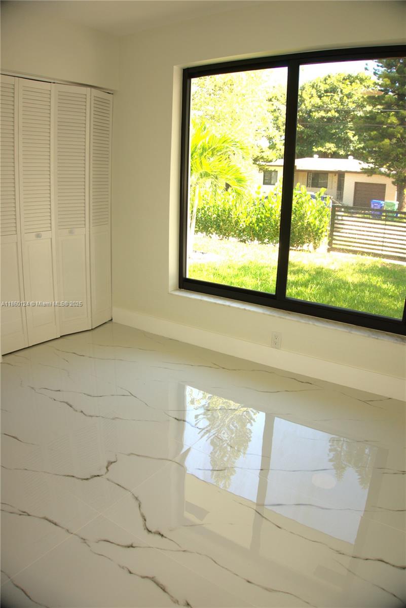 EDISON HEIGHTS SEC D - Residential