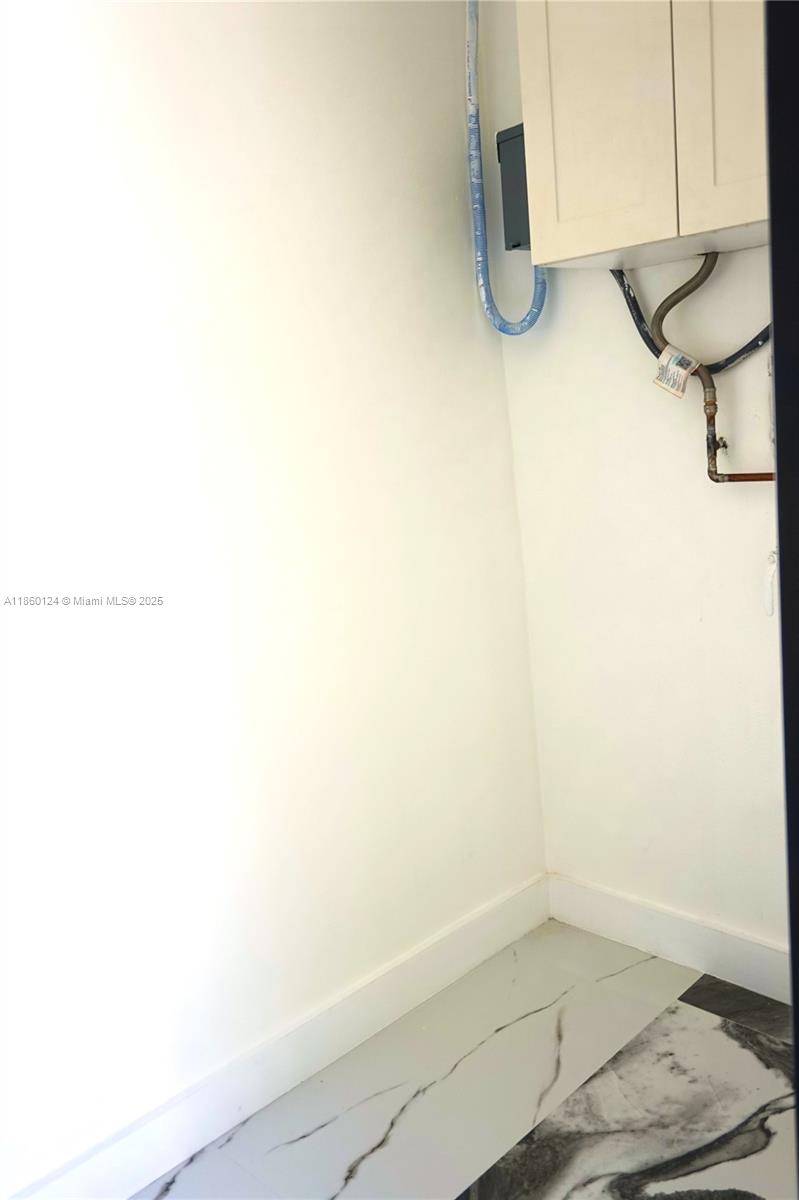 EDISON HEIGHTS SEC D - Residential