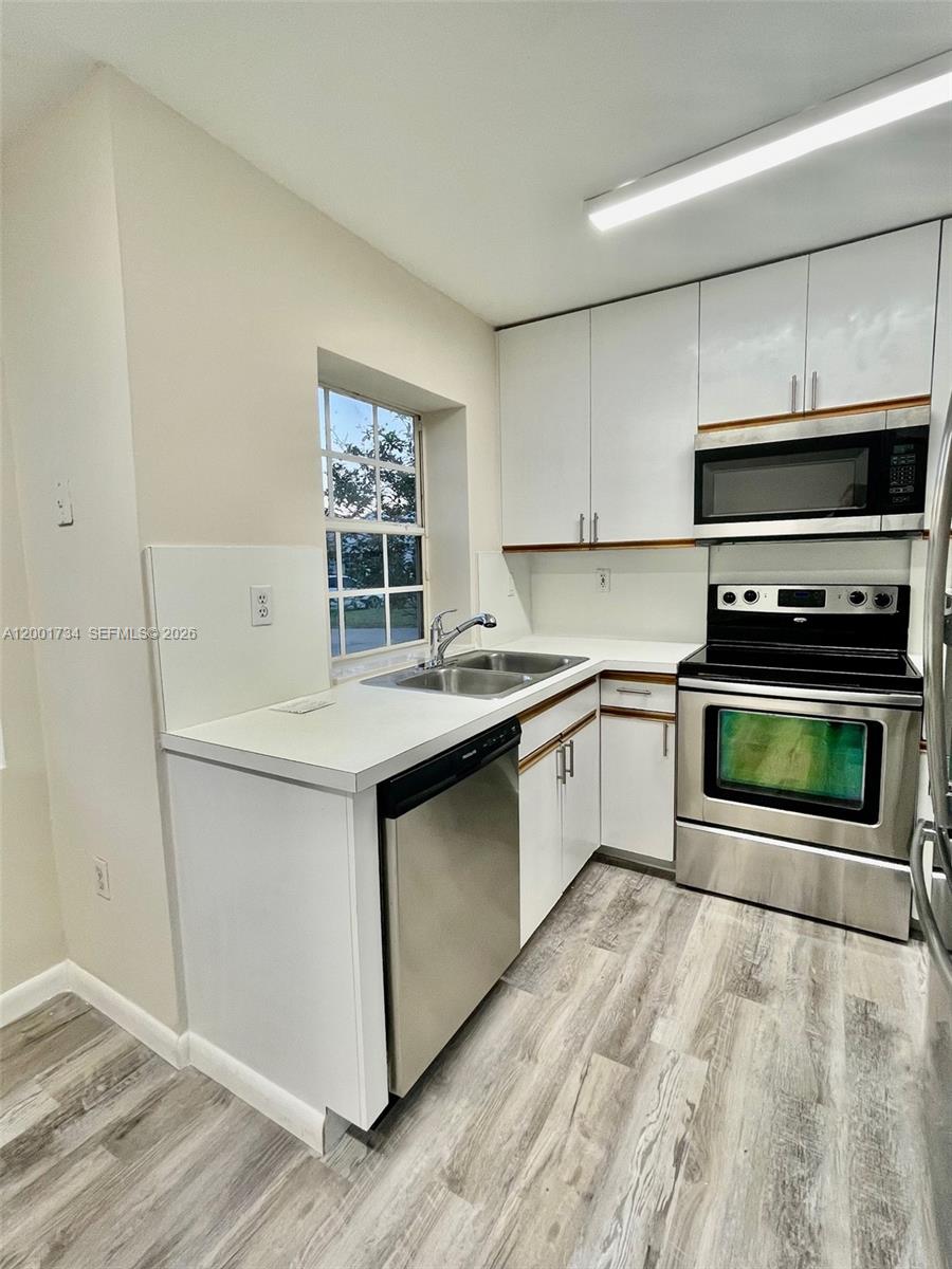 VILG HOMES COUNTRY WALK C - Residential Lease