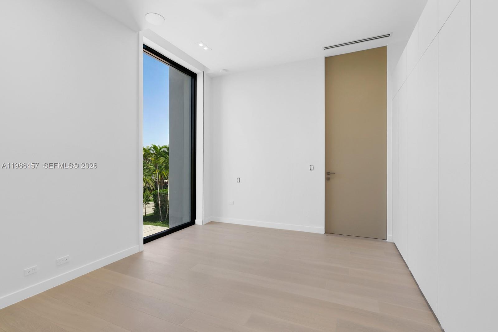 GOLDEN ISLES ESTATES - Residential Lease