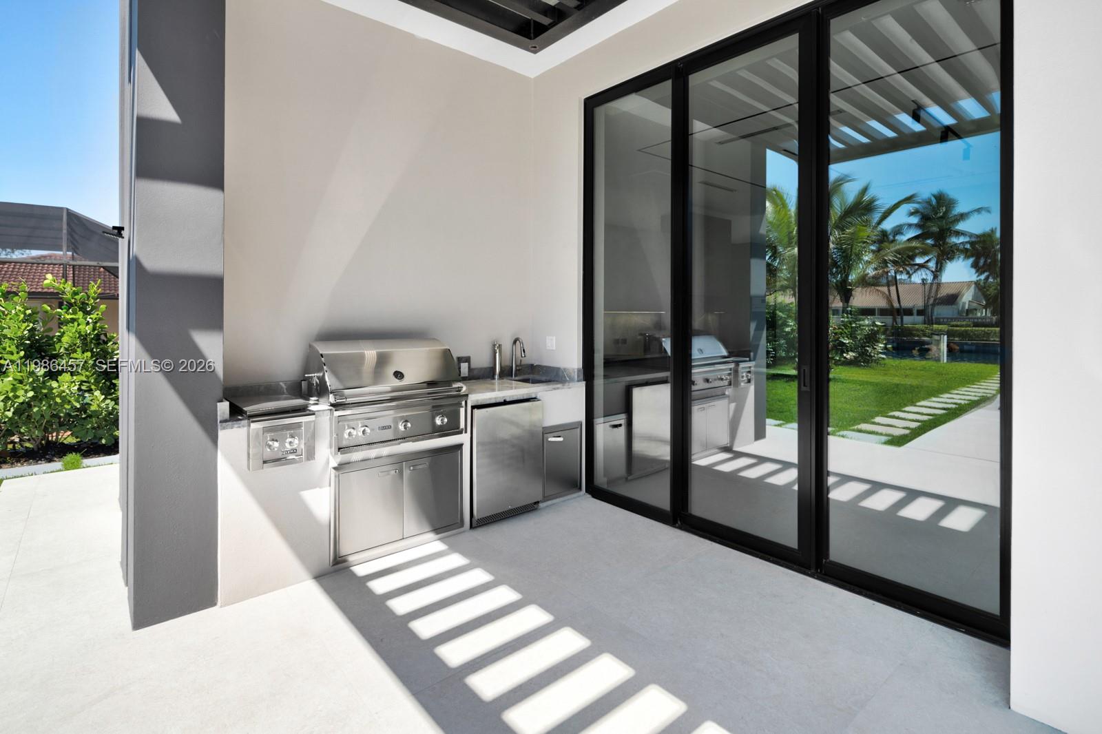 GOLDEN ISLES ESTATES - Residential Lease