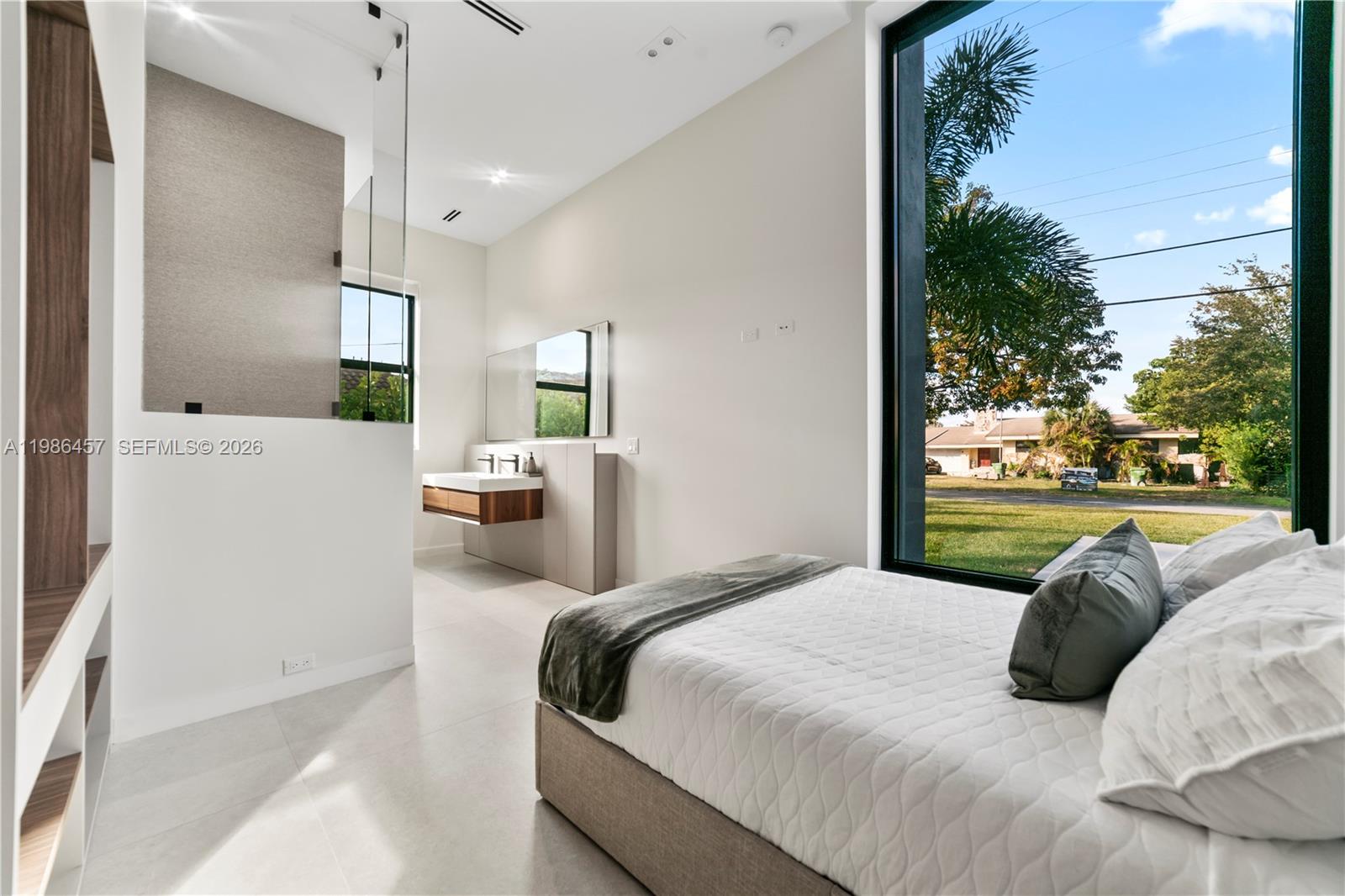 GOLDEN ISLES ESTATES - Residential Lease