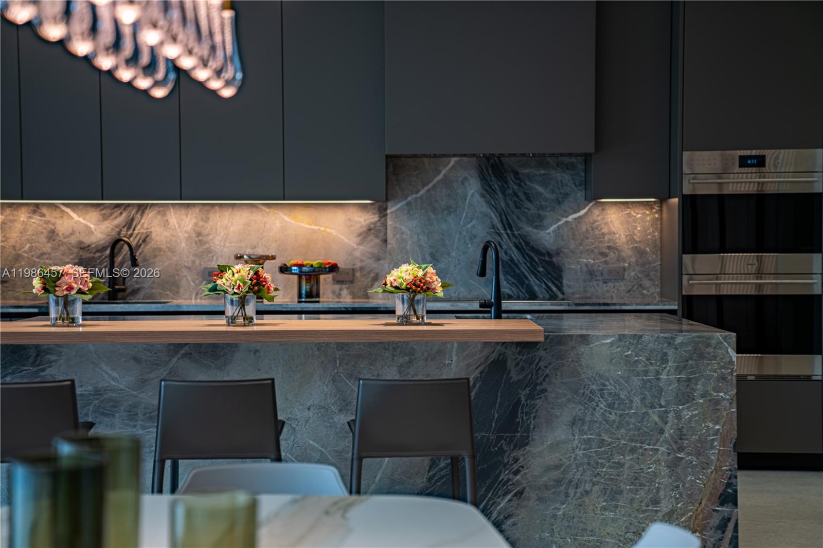 GOLDEN ISLES ESTATES - Residential Lease