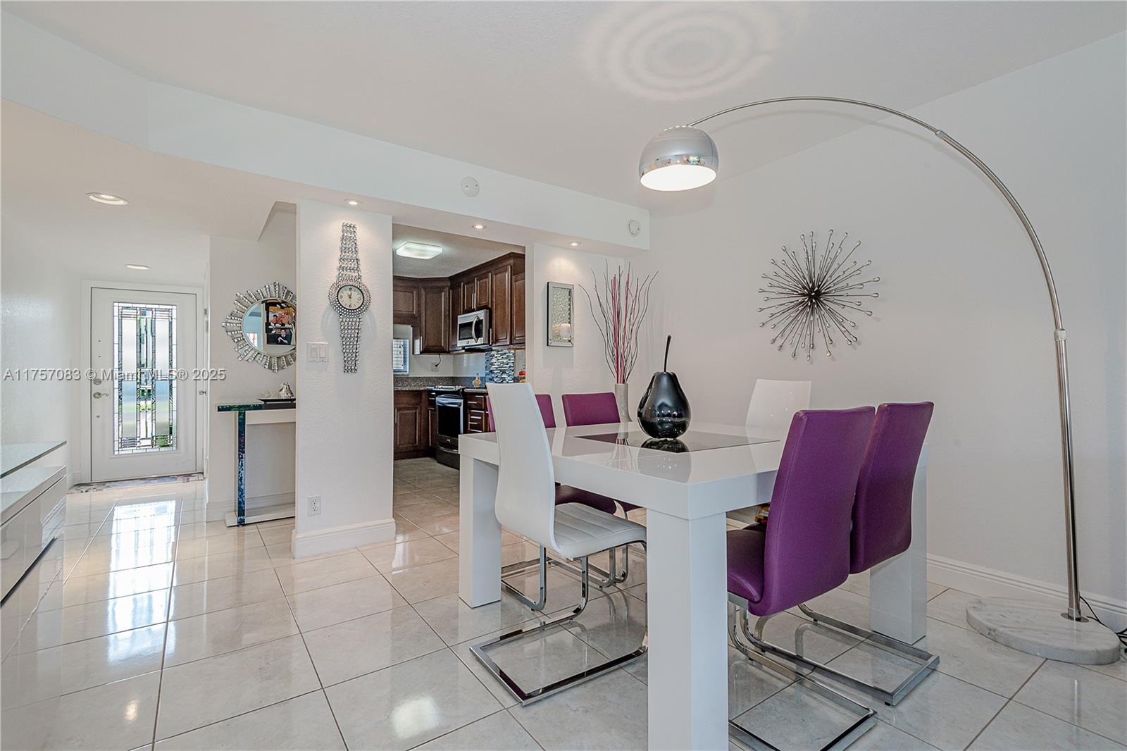 HOLLYBROOK GOLF & TENNIS - Residential