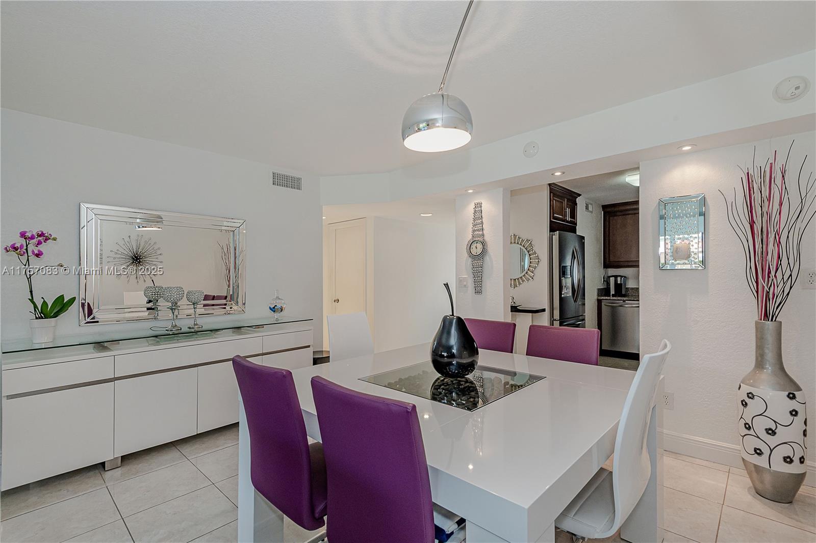 HOLLYBROOK GOLF & TENNIS - Residential