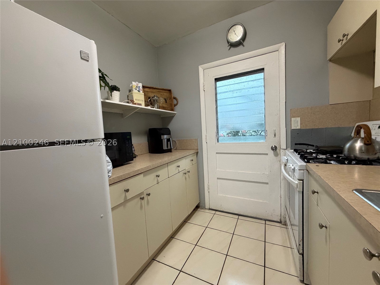 Properties 3 821 Jefferson Ave 5