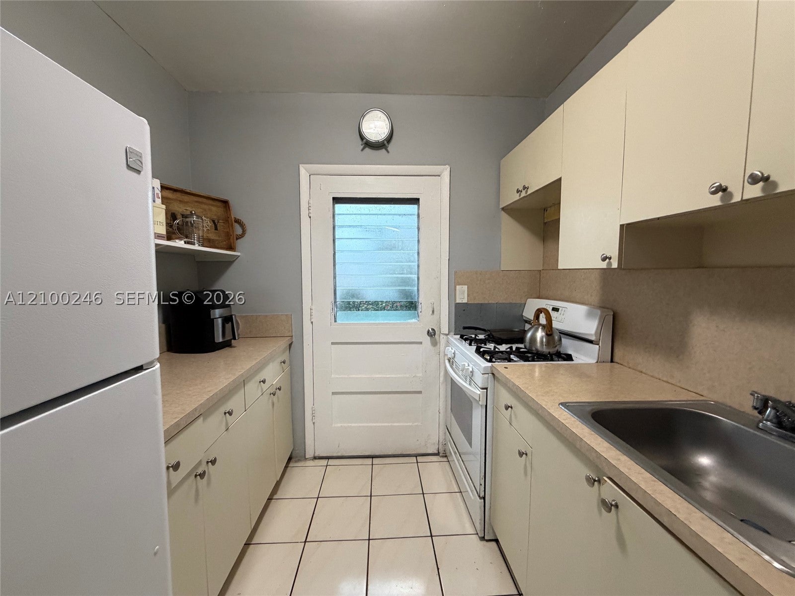 Properties 4 821 Jefferson Ave 5