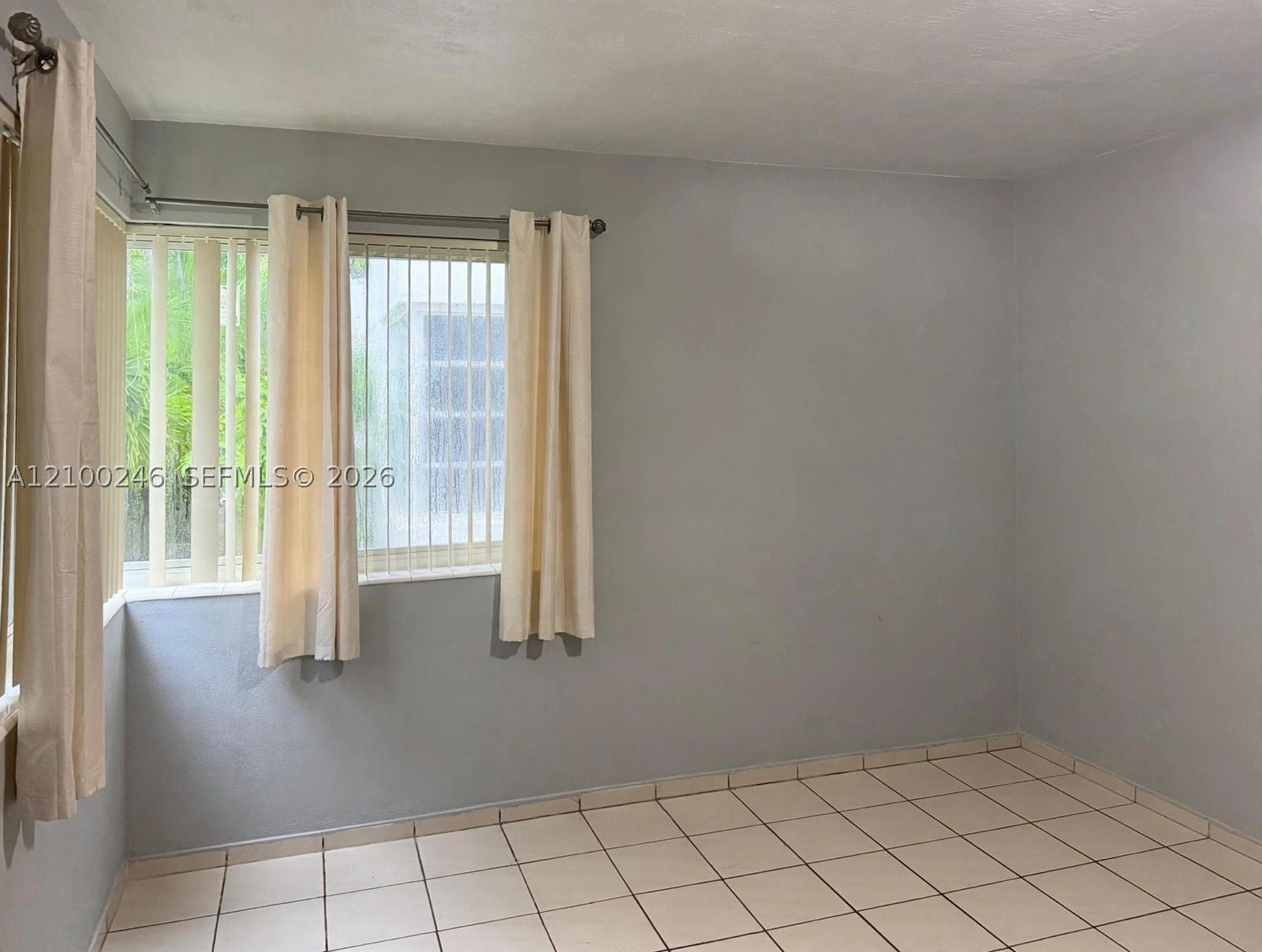 821 Jefferson Ave 5