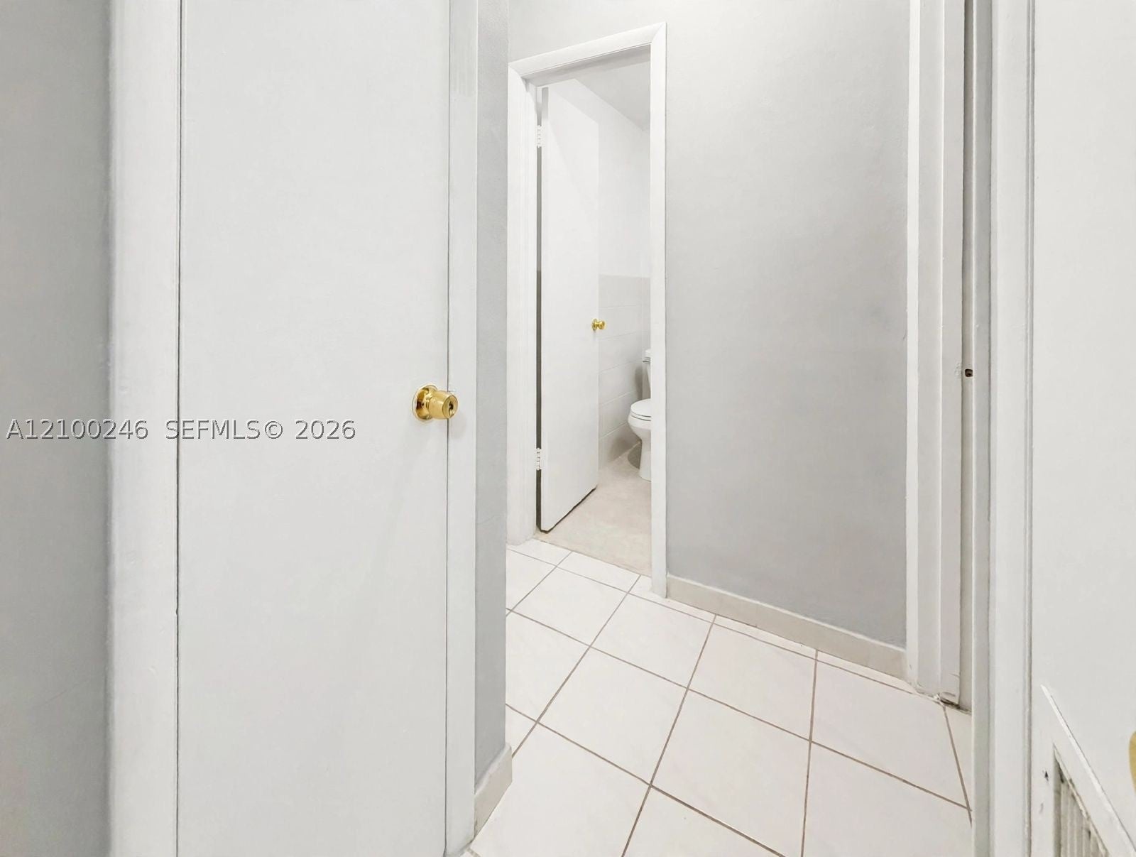 821 Jefferson Ave 5