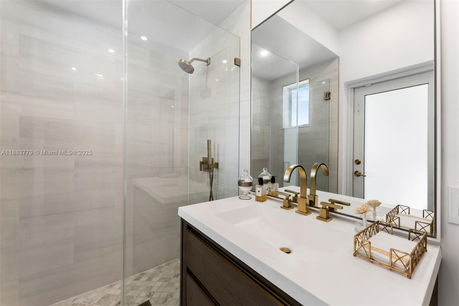 EVERETT LANE ESTATES - Residential